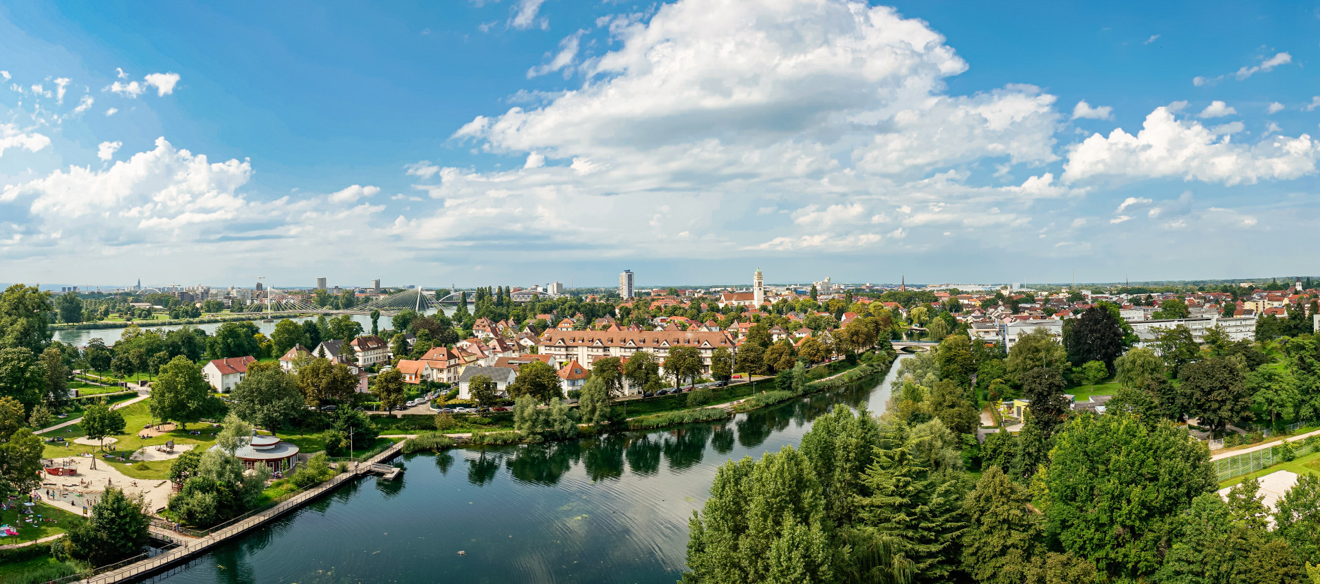 Vom Rheinhafen zum modernen Badezimmer: Eine Reise durch Kehls Wassergeschichte